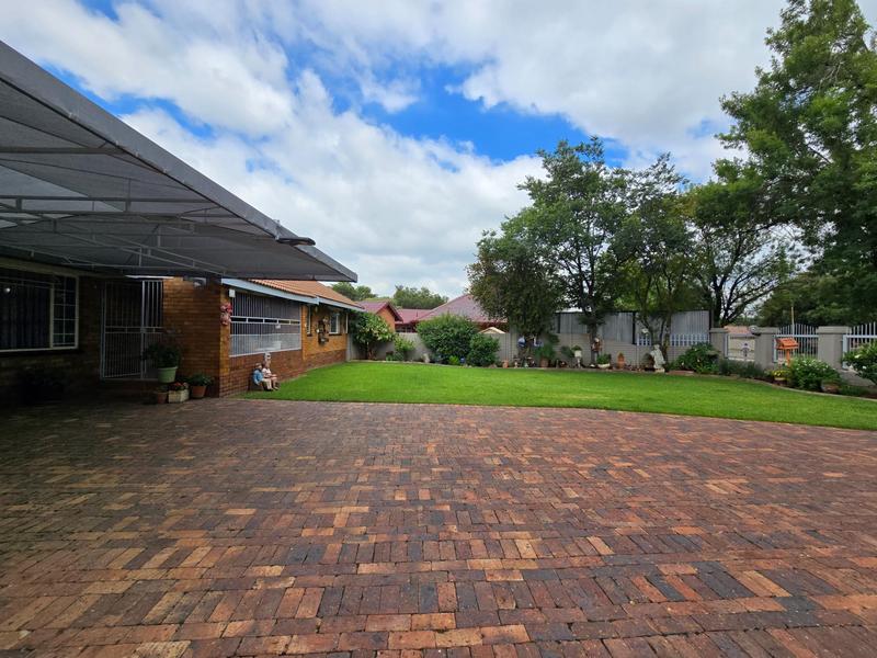 3 Bedroom Property for Sale in Vaalpark Free State